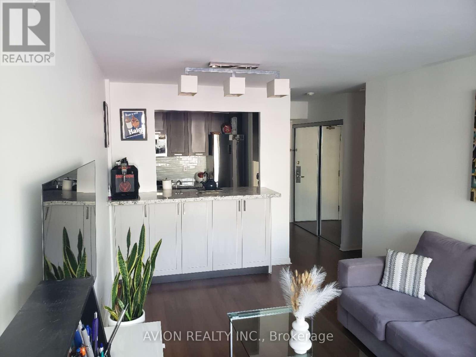515 - 5 Rosehill Avenue, Toronto, Ontario M4T 3A6 - Photo 3 - C13582656