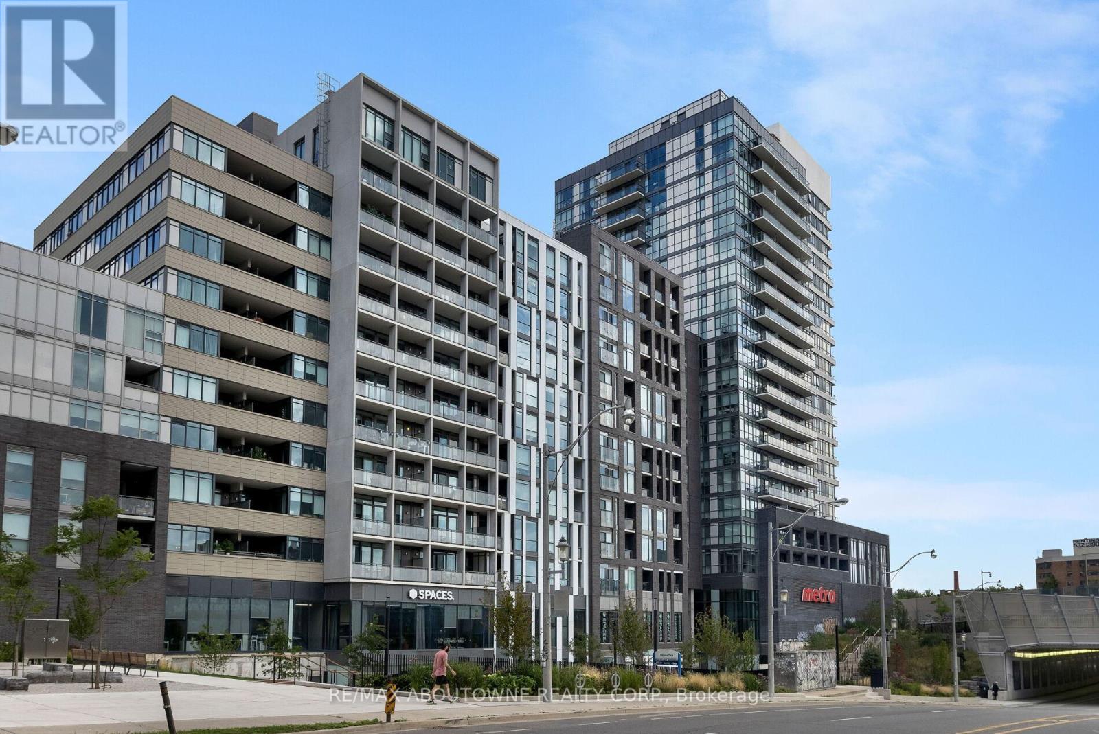 1804 - 20 Minowan Miikan Lane, Toronto, Ontario  M6J 0E5 - Photo 2 - C13582716