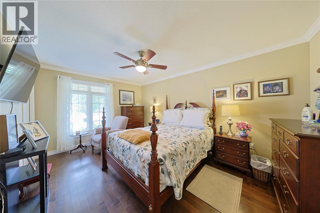 248 Bentley Court, Sarnia, Ontario  N7S 0E1 - Photo 14 - 26017358