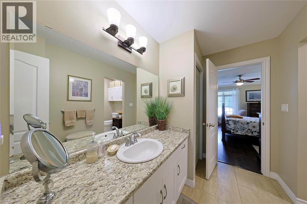 248 Bentley Court, Sarnia, Ontario  N7S 0E1 - Photo 15 - 26017358