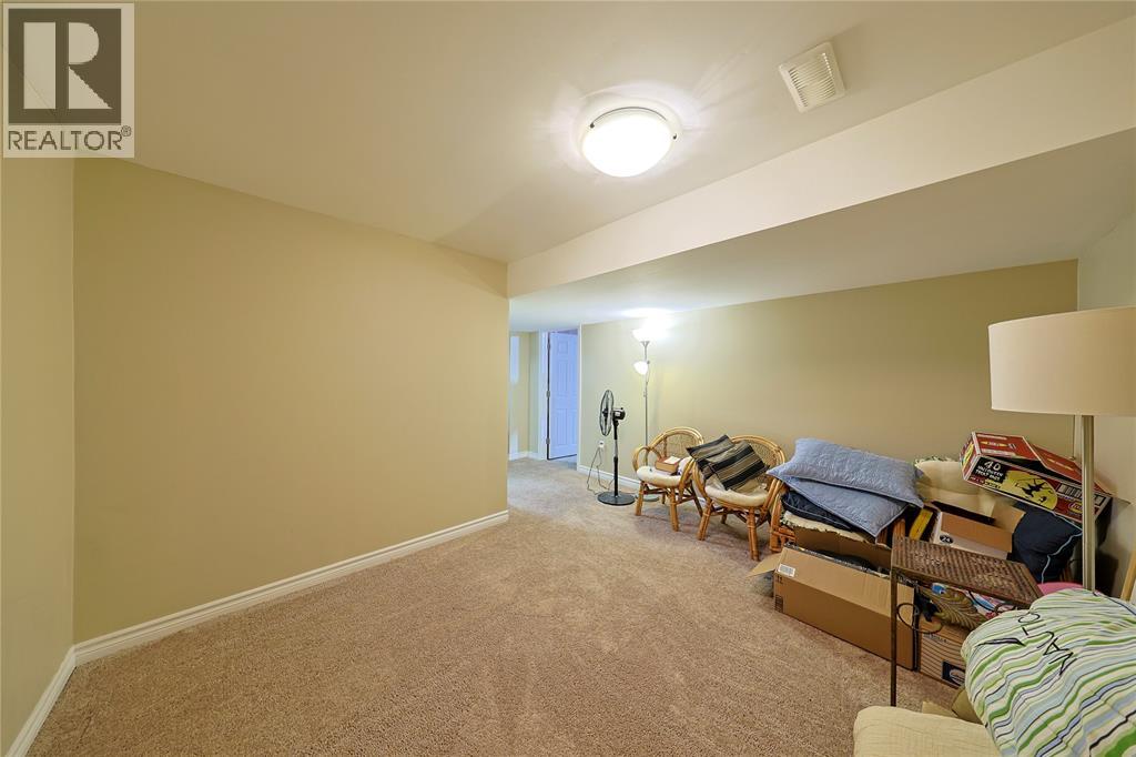 248 Bentley Court, Sarnia, Ontario  N7S 0E1 - Photo 23 - 26017358
