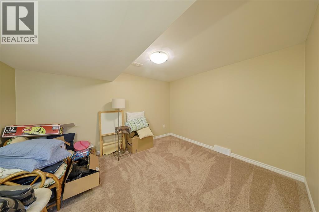 248 Bentley Court, Sarnia, Ontario  N7S 0E1 - Photo 24 - 26017358