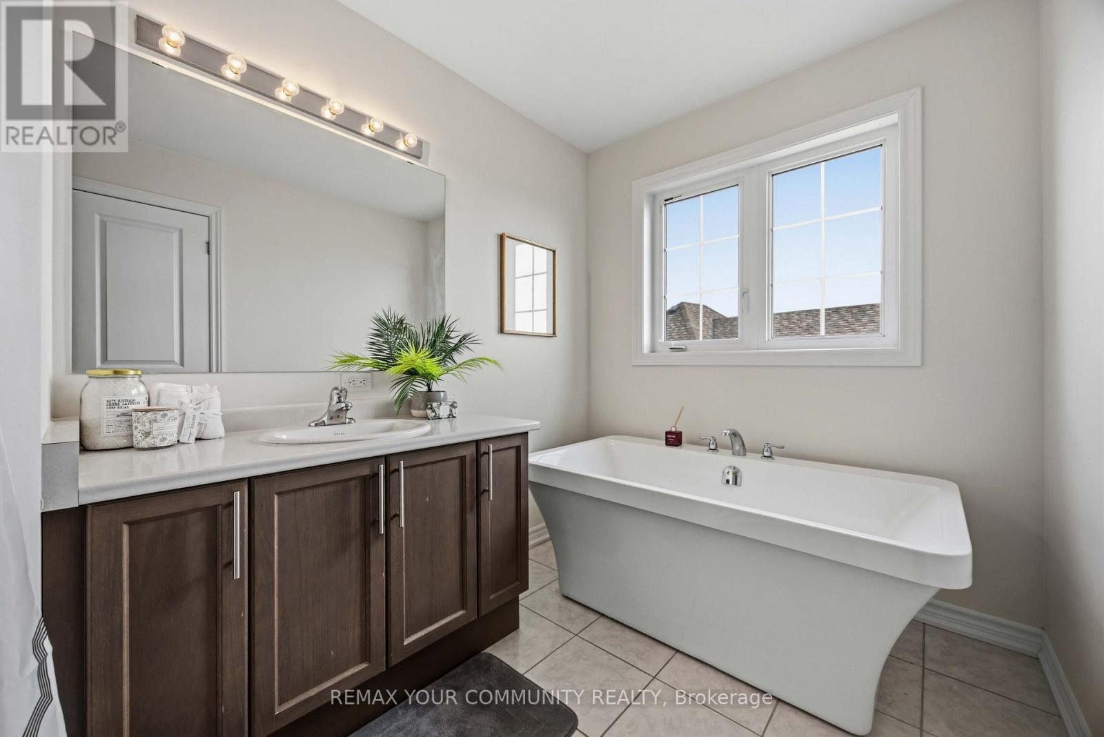 1117 Skyridge Boulevard, Pickering, Ontario L1X 0M8 - Photo 31 - E13571584