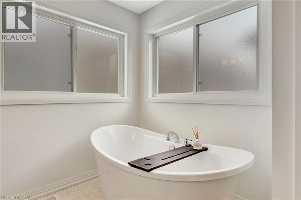 49 Willson Drive, Thorold, Ontario  L2V 0G7 - Photo 16 - 40824719