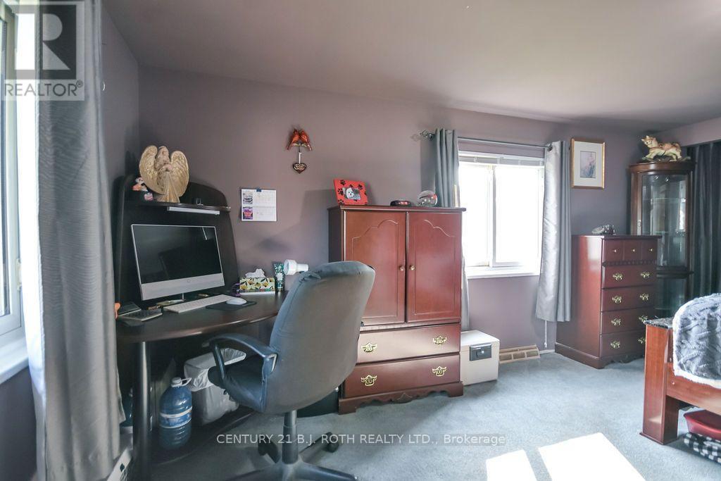 412 Couchiching Point Road, Orillia, Ontario  L3V 6P6 - Photo 18 - S13582694