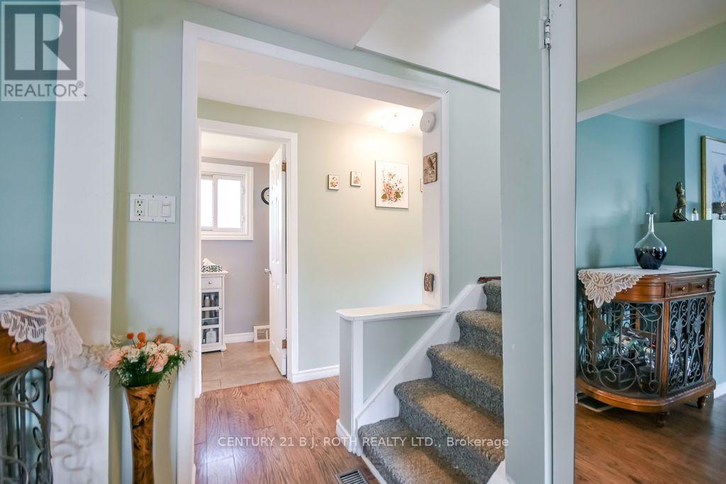 412 Couchiching Point Road, Orillia, Ontario  L3V 6P6 - Photo 5 - S13582694
