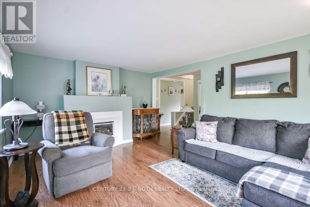 412 Couchiching Point Road, Orillia, Ontario  L3V 6P6 - Photo 7 - S13582694