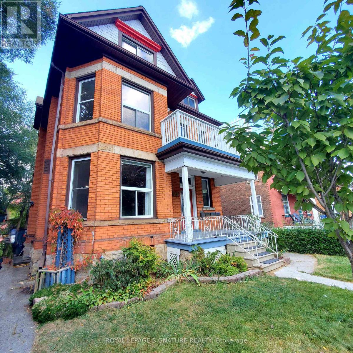 2 - 116 FAIRHOLT ROAD S, Hamilton, Ontario