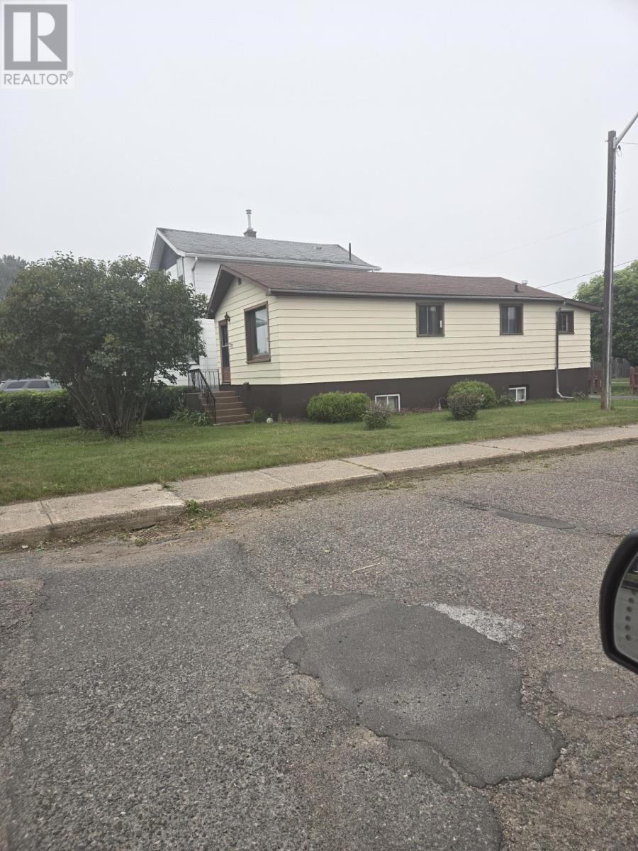 377 Empire ST, Thunder Bay