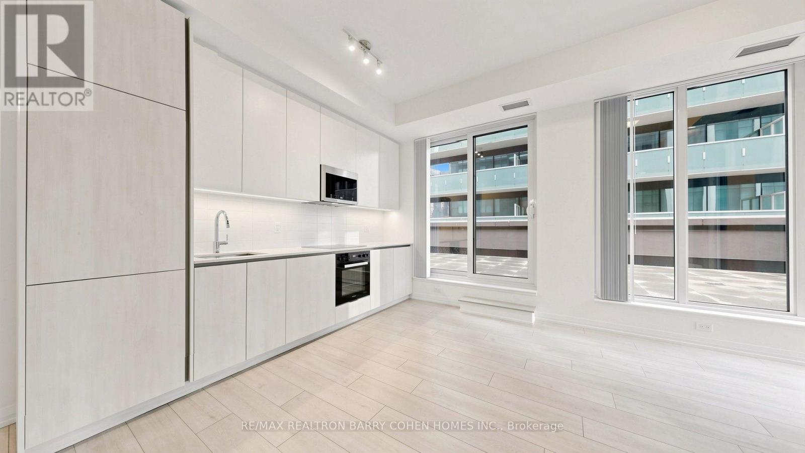 823 - 400 King Street W, Toronto, Ontario M5V 1K2 - Photo 15 - C13569432