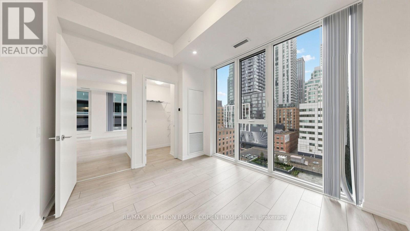 823 - 400 King Street W, Toronto, Ontario M5V 1K2 - Photo 22 - C13569432