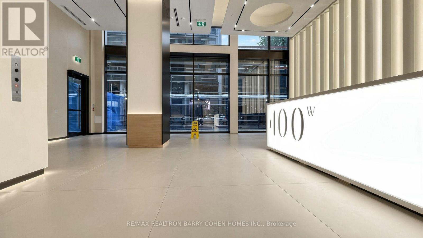 823 - 400 King Street W, Toronto, Ontario M5V 1K2 - Photo 3 - C13569432