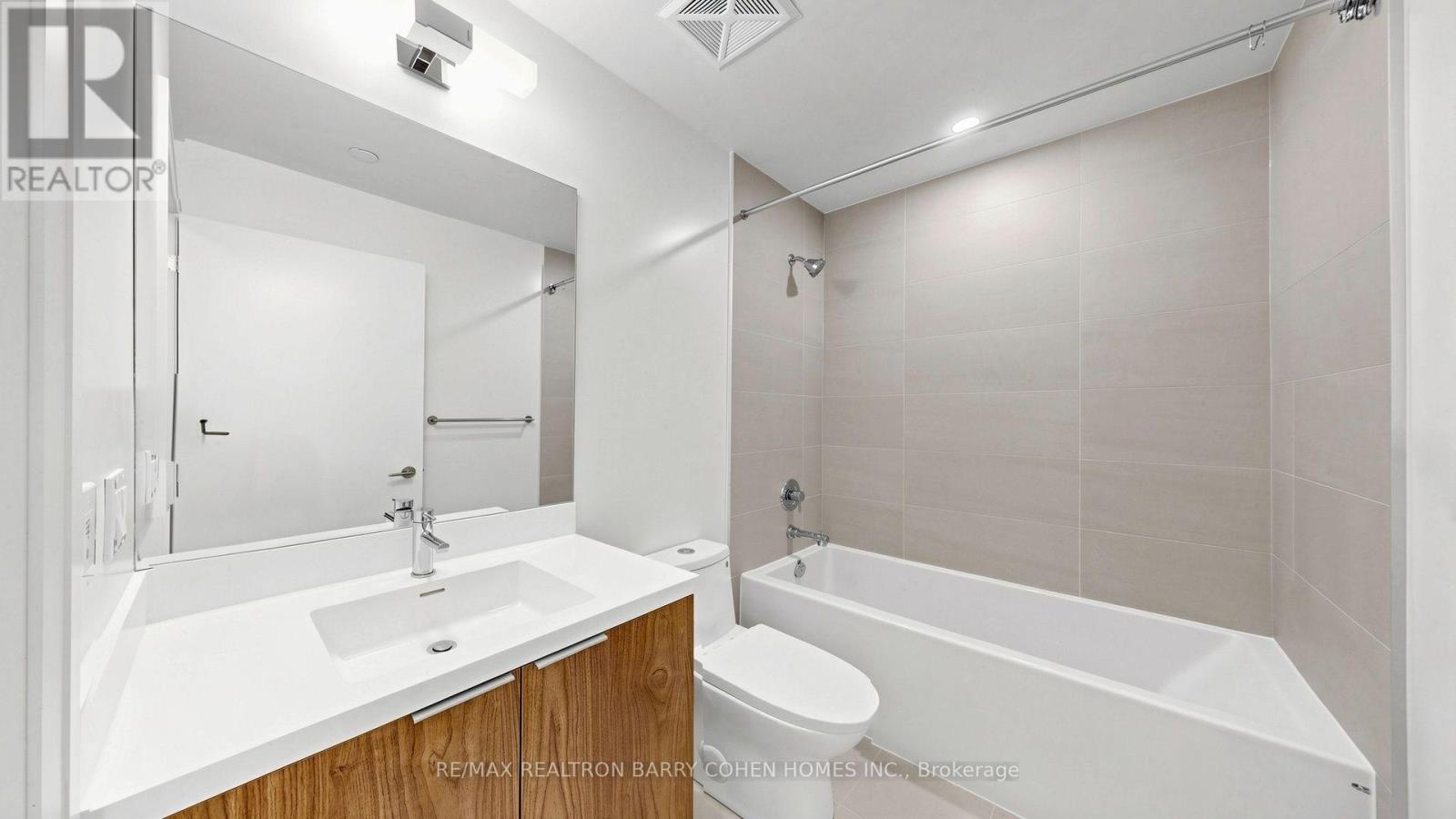823 - 400 King Street W, Toronto, Ontario M5V 1K2 - Photo 33 - C13569432