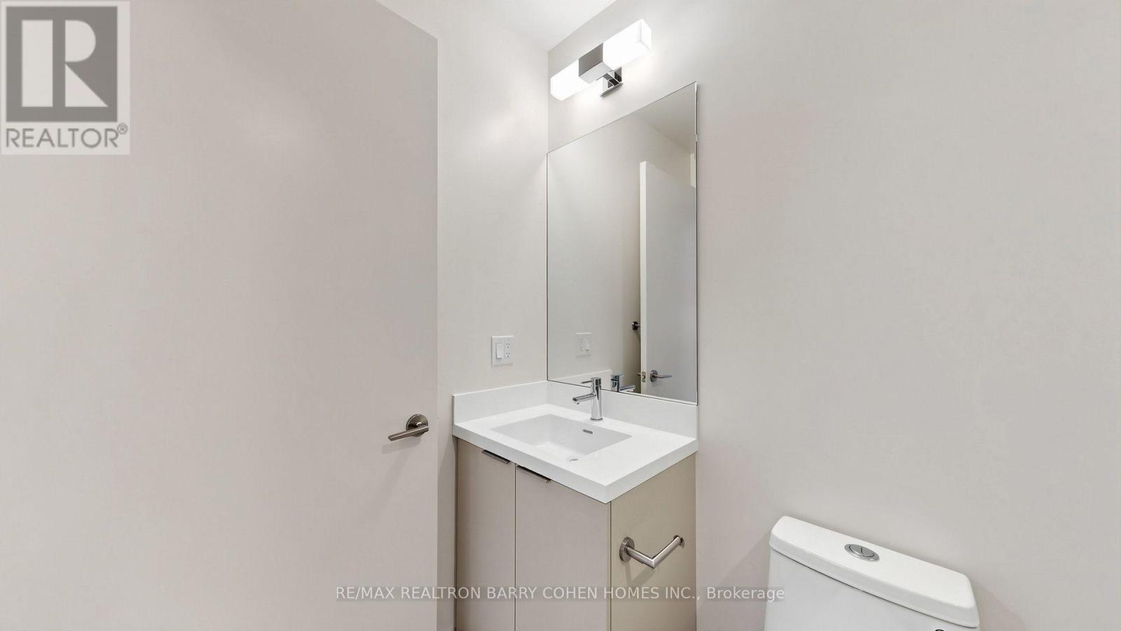 823 - 400 King Street W, Toronto, Ontario M5V 1K2 - Photo 34 - C13569432