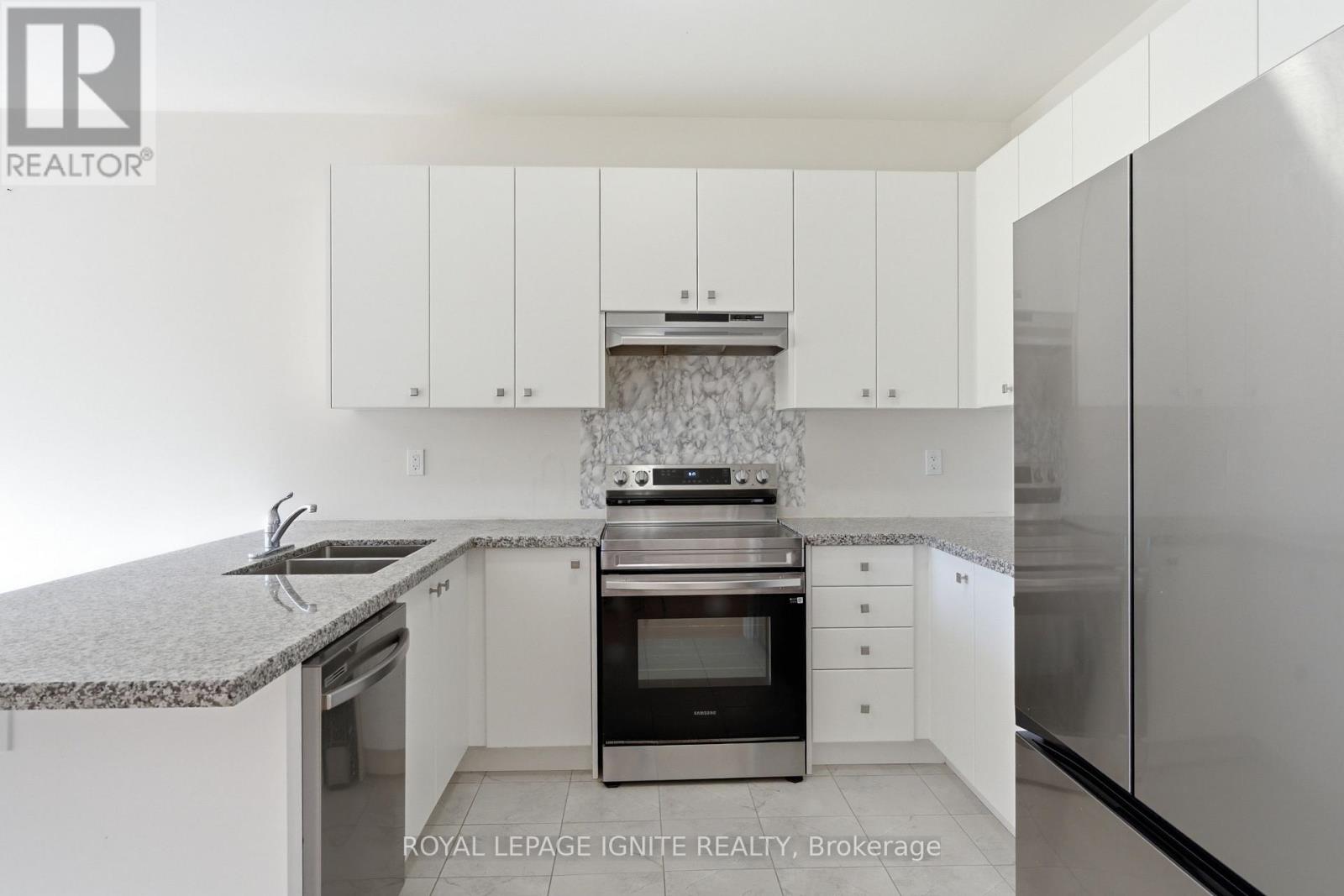 1052 Matthew Murray Crescent, Oshawa, Ontario  L1K 3G5 - Photo 16 - E13580664