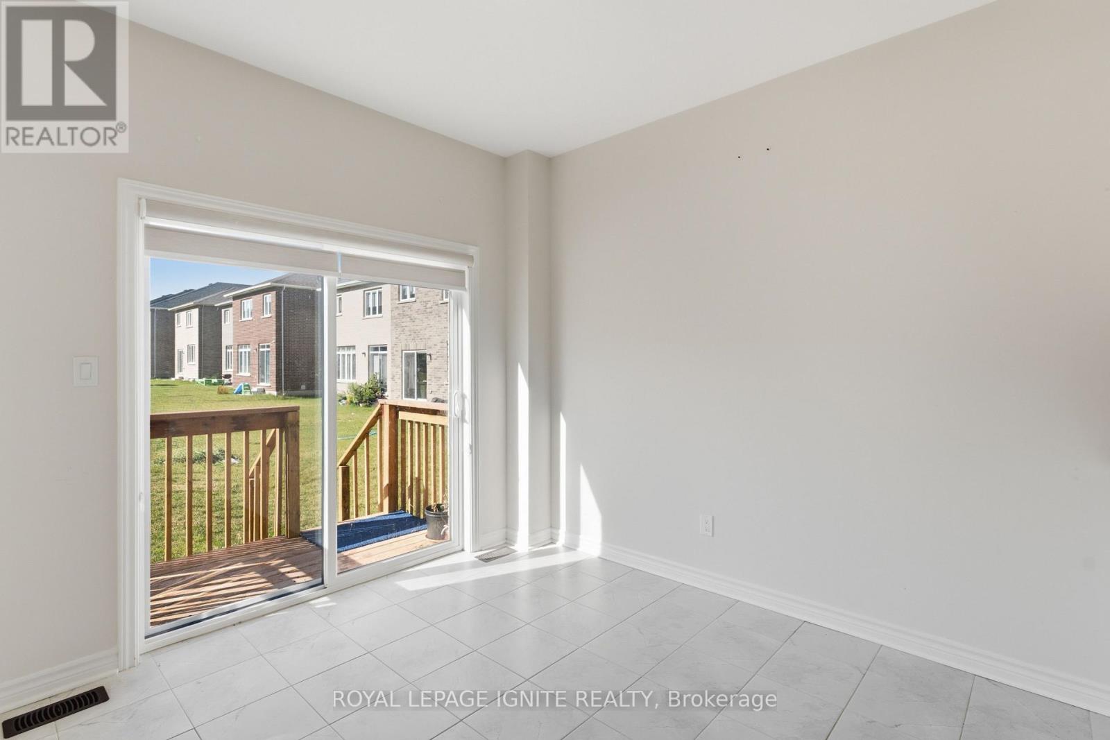 1052 Matthew Murray Crescent, Oshawa, Ontario  L1K 3G5 - Photo 15 - E13580664