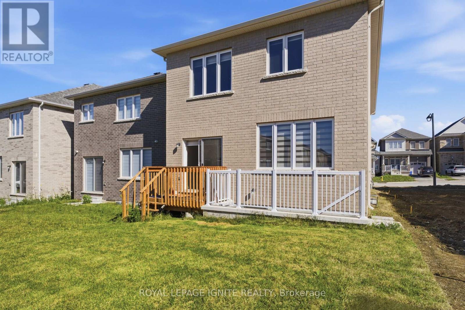 1052 Matthew Murray Crescent, Oshawa, Ontario  L1K 3G5 - Photo 6 - E13580664