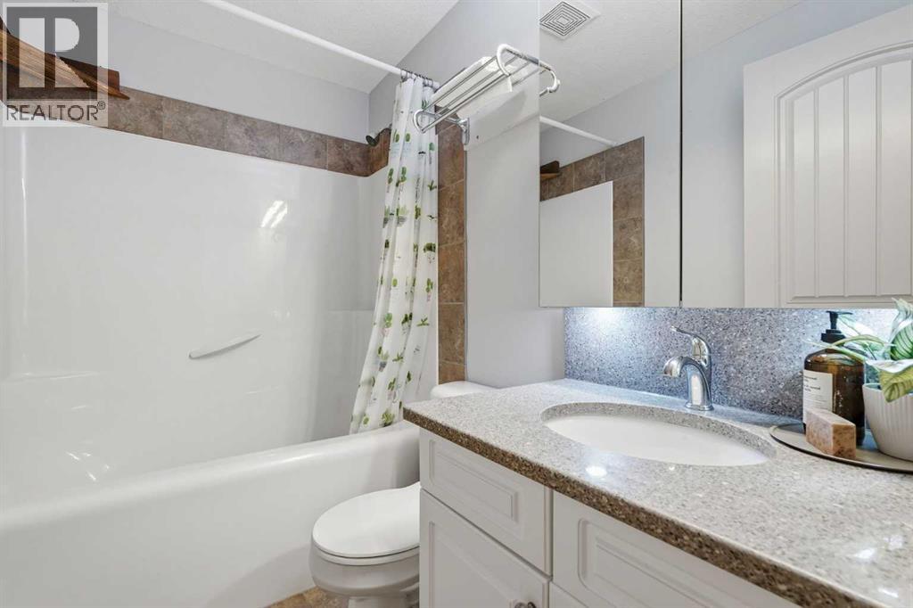 412 Highland Close, Strathmore, Alberta  T1P 1X3 - Photo 27 - A2326339