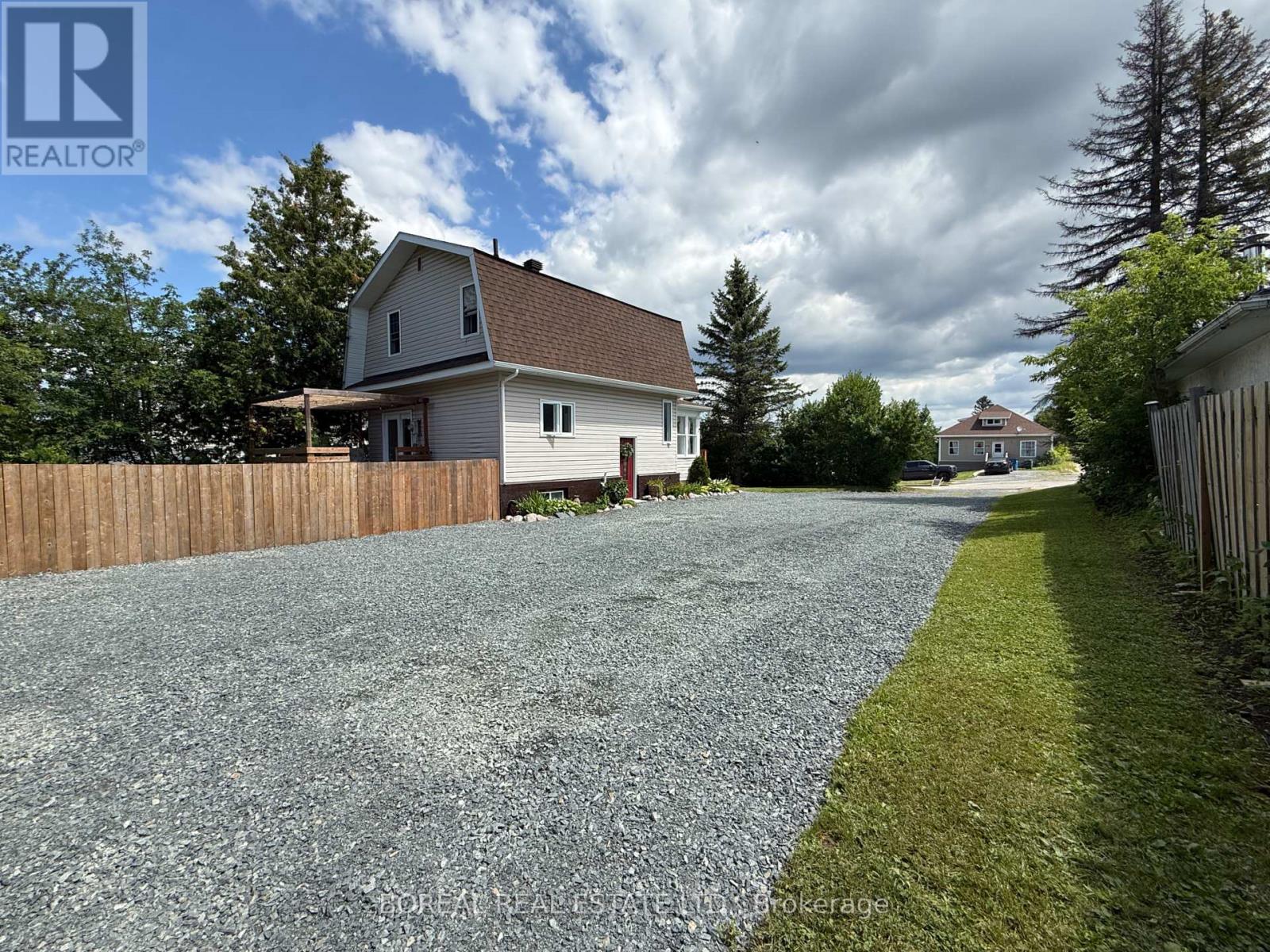 221 Fifth Avenue, Cochrane, Ontario  P0L 1C0 - Photo 6 - T13582748