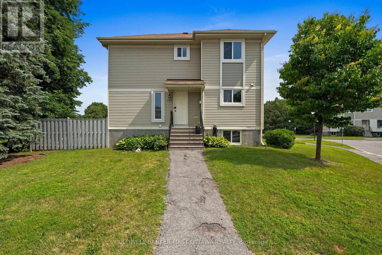 6 - 108 Mcdermot Court, Ottawa, Ontario K2L 3V2 - Photo 2 - X13582814