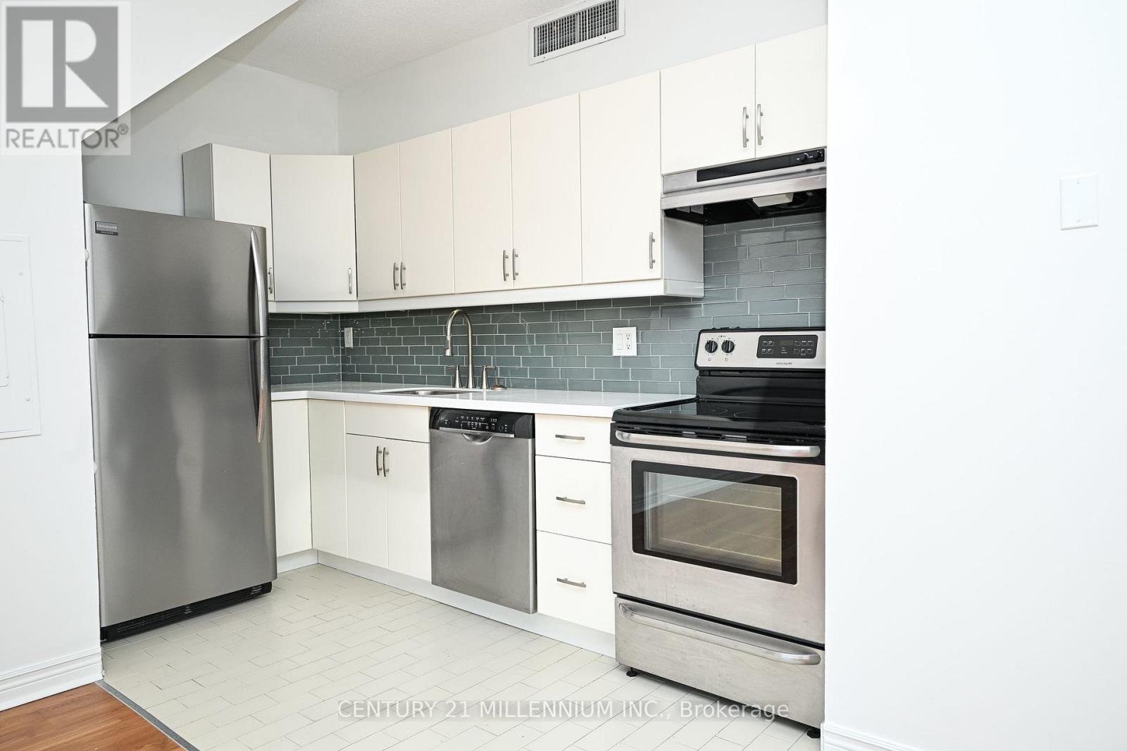 Ph16 - 65 Scadding Avenue, Toronto, Ontario  M5A 4L1 - Photo 7 - C13582756