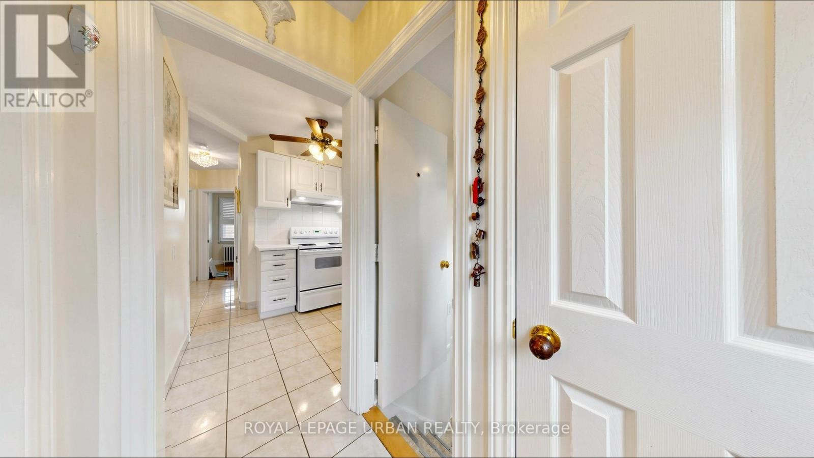 202 Virginia Avenue, Toronto, Ontario  M4C 2T7 - Photo 23 - E13582732