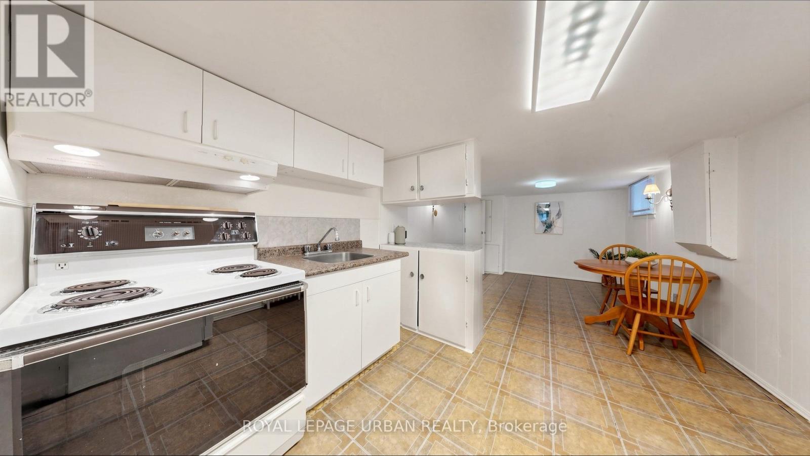 202 Virginia Avenue, Toronto, Ontario  M4C 2T7 - Photo 32 - E13582732