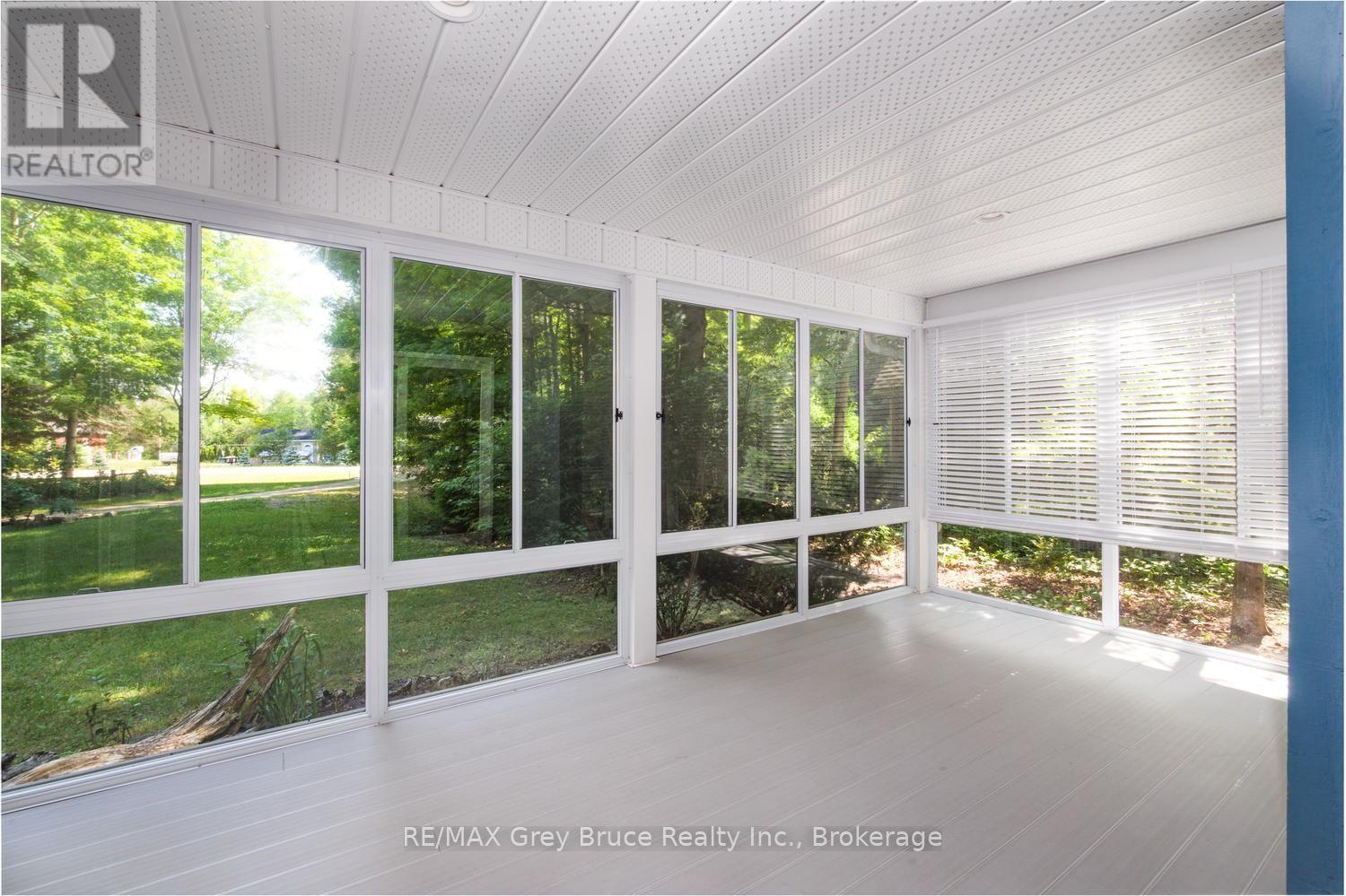 30 Riverside Place, South Bruce Peninsula, Ontario  N0H 2G0 - Photo 16 - X13582076