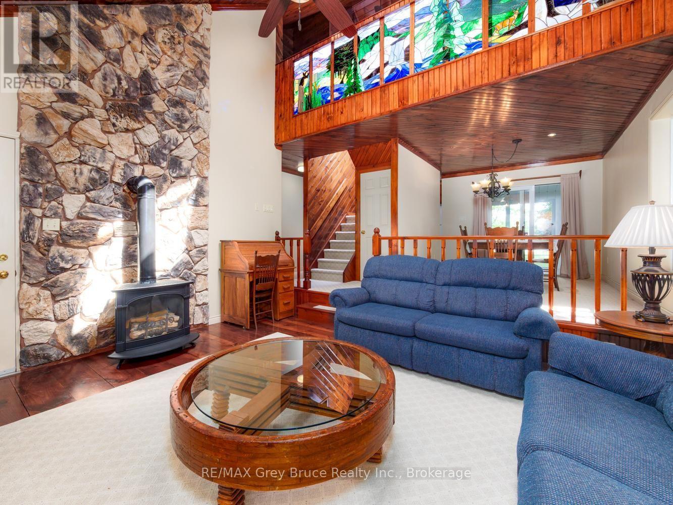 30 Riverside Place, South Bruce Peninsula, Ontario  N0H 2G0 - Photo 8 - X13582076