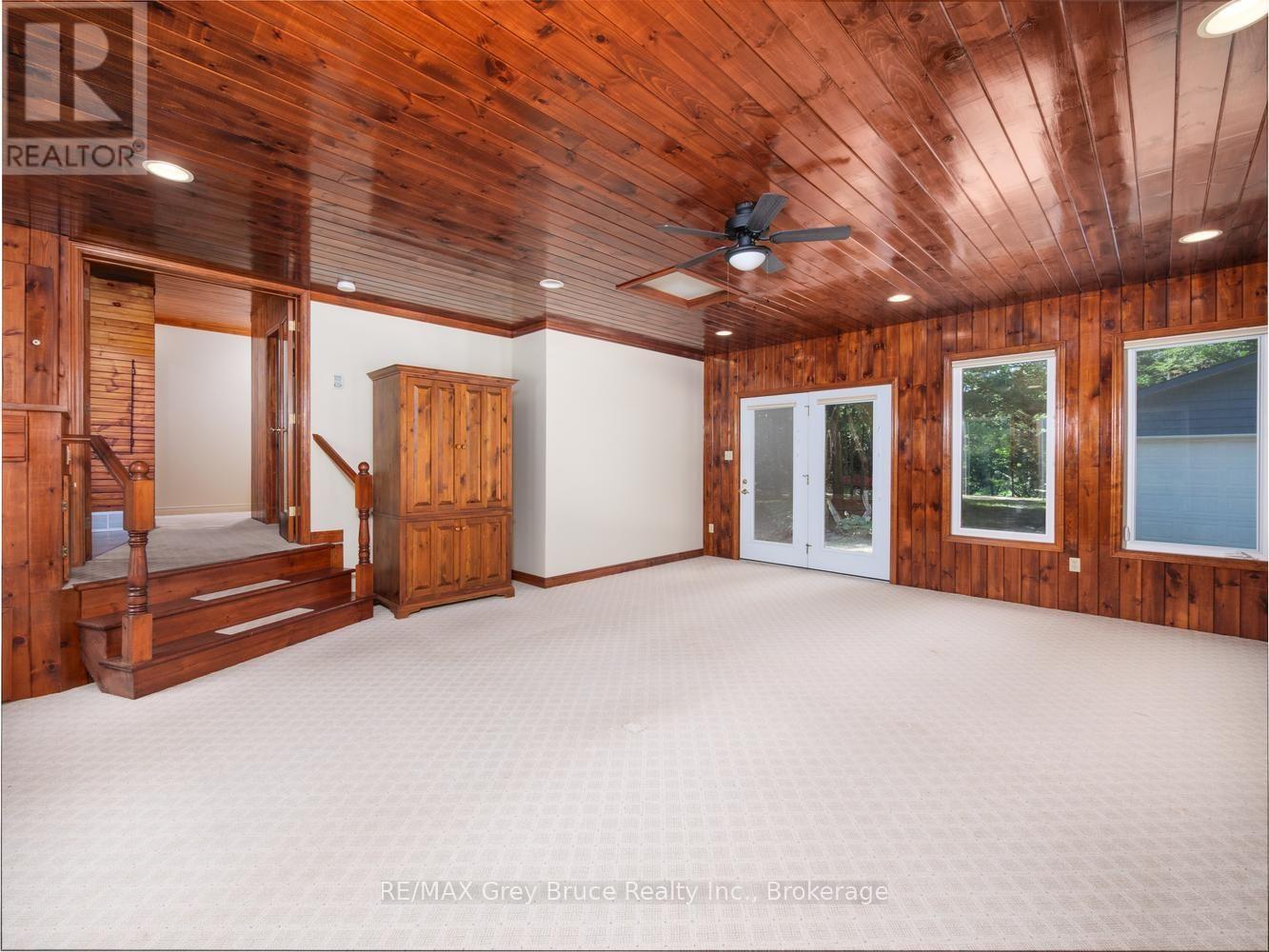 30 Riverside Place, South Bruce Peninsula, Ontario  N0H 2G0 - Photo 7 - X13582076