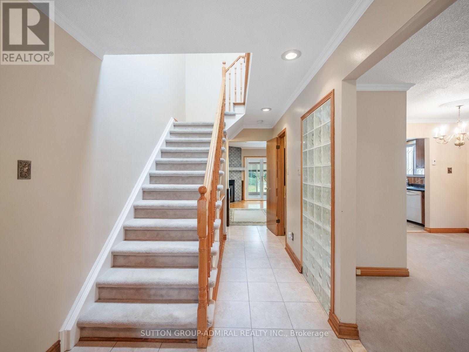 5 Durie Lane, Markham, Ontario  L3T 5H4 - Photo 4 - N13582776
