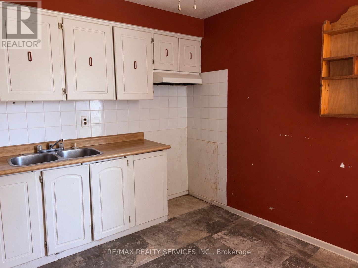 20 Lansing Square, Brampton, Ontario  L6Z 1E6 - Photo 6 - W13581848