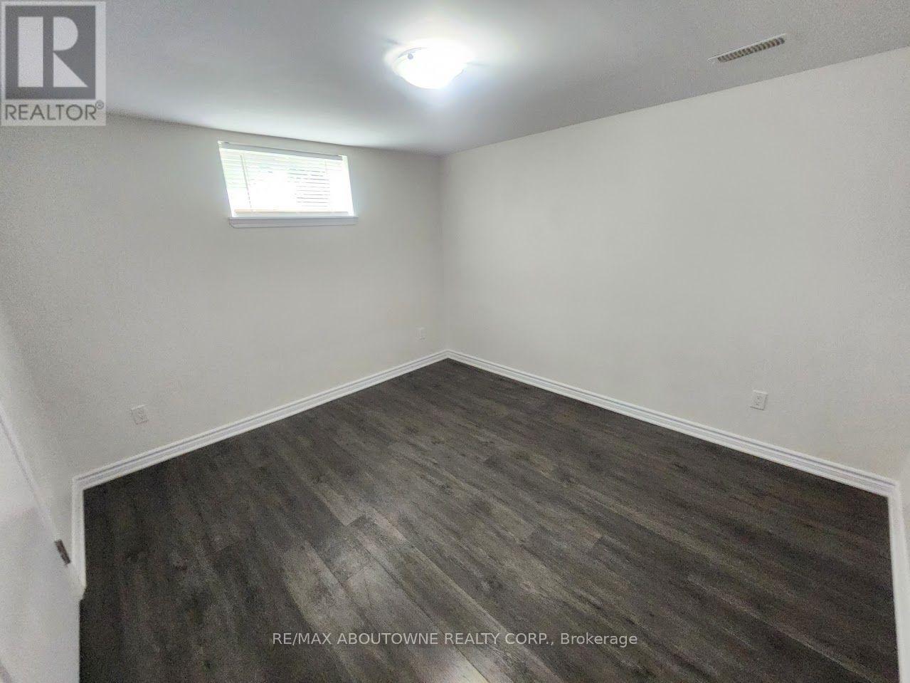 Lower - 18 Greeningdon Drive, Hamilton, Ontario  L9A 3A7 - Photo 15 - X13582788