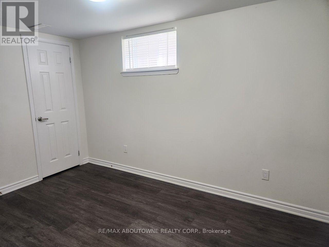 Lower - 18 Greeningdon Drive, Hamilton, Ontario  L9A 3A7 - Photo 16 - X13582788
