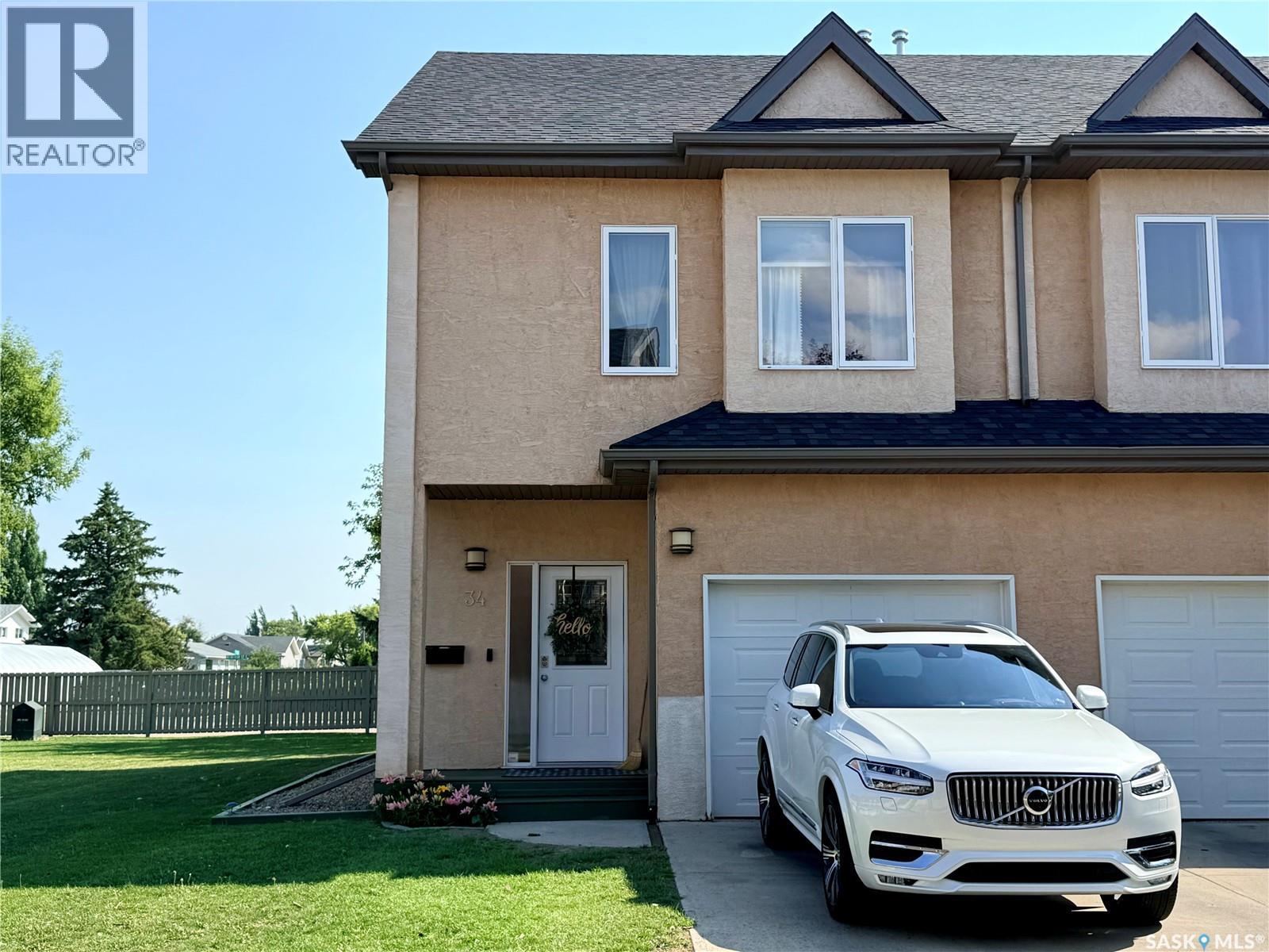34 701 McIntosh STREET E, Swift Current, Saskatchewan