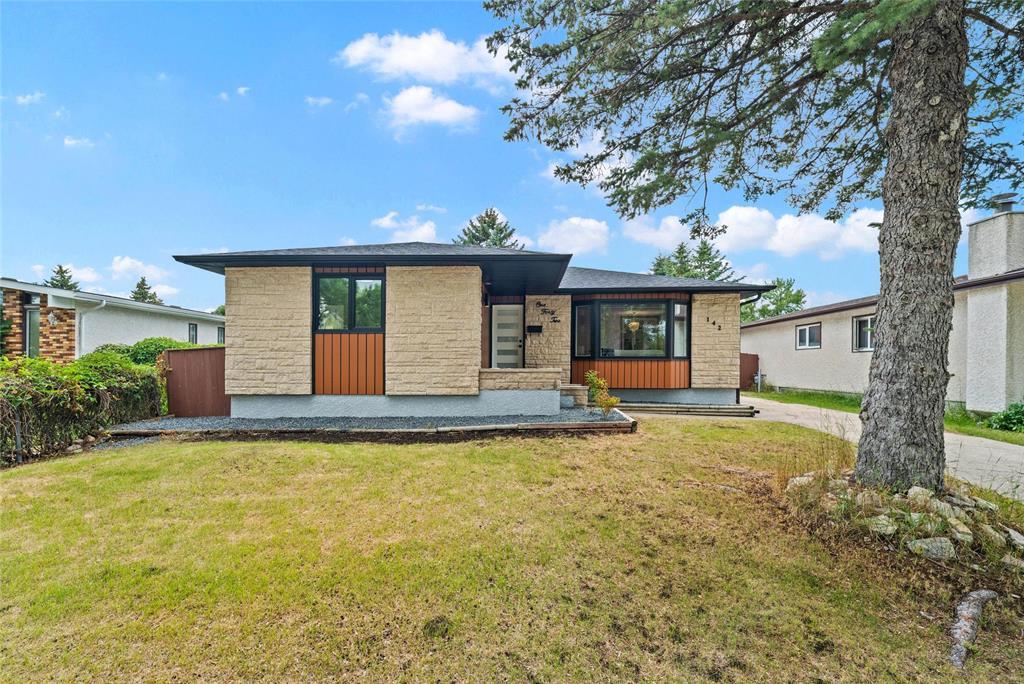 142 Hiddleston Crescent, Winnipeg, Manitoba  R2P 0S1 - Photo 1 - 202616998