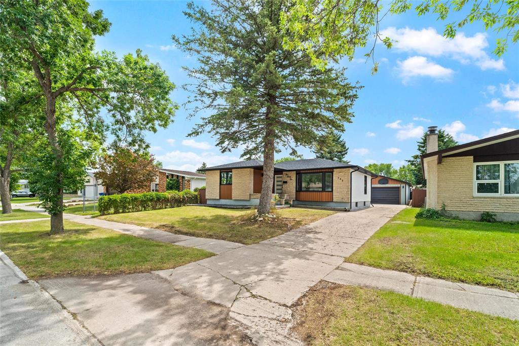 142 Hiddleston Crescent, Winnipeg, Manitoba  R2P 0S1 - Photo 2 - 202616998