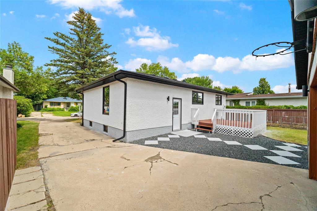 142 Hiddleston Crescent, Winnipeg, Manitoba  R2P 0S1 - Photo 39 - 202616998