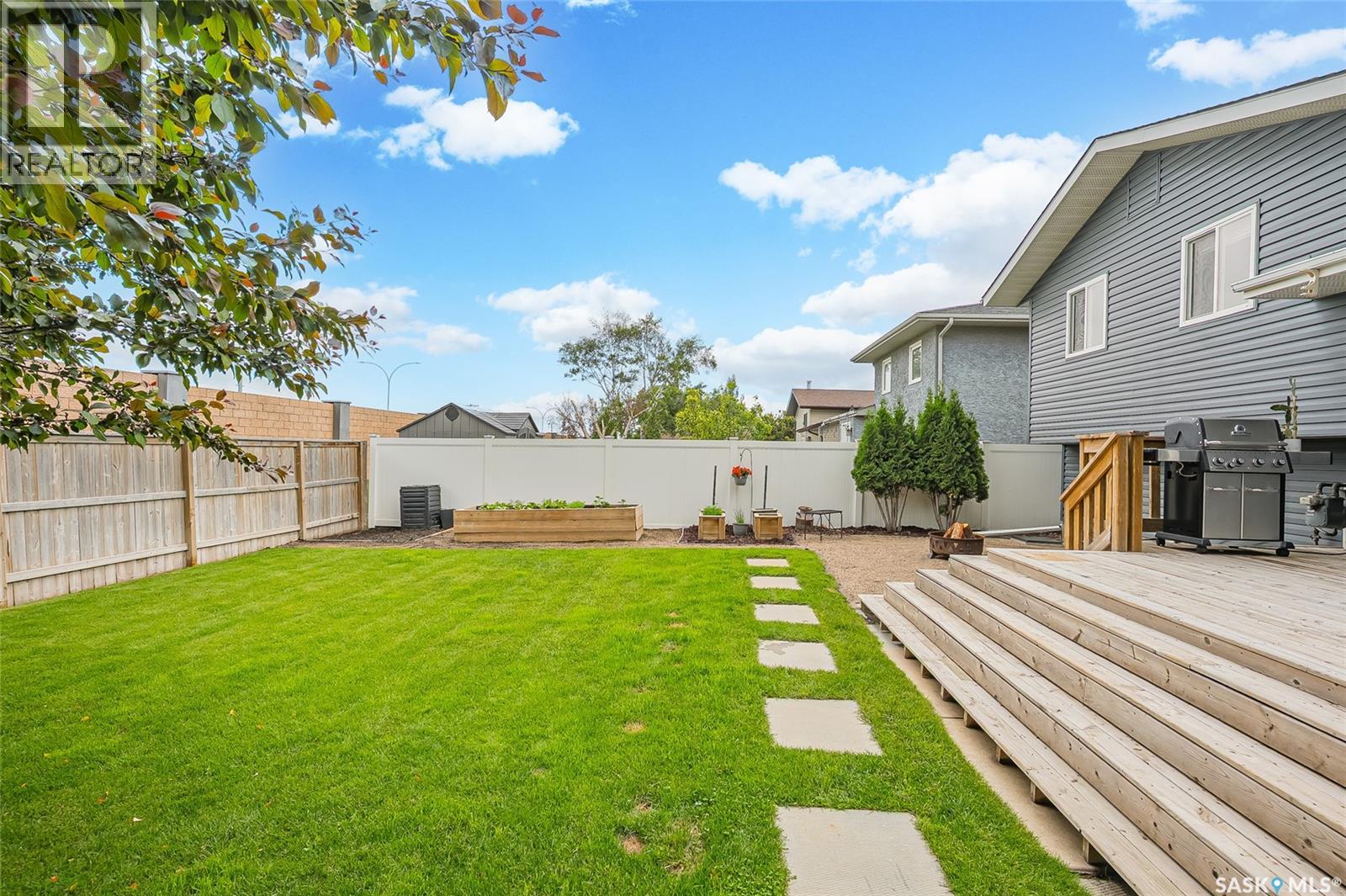 342 Haslam Crescent, Saskatoon, Saskatchewan  S7S 1E5 - Photo 39 - SK042939