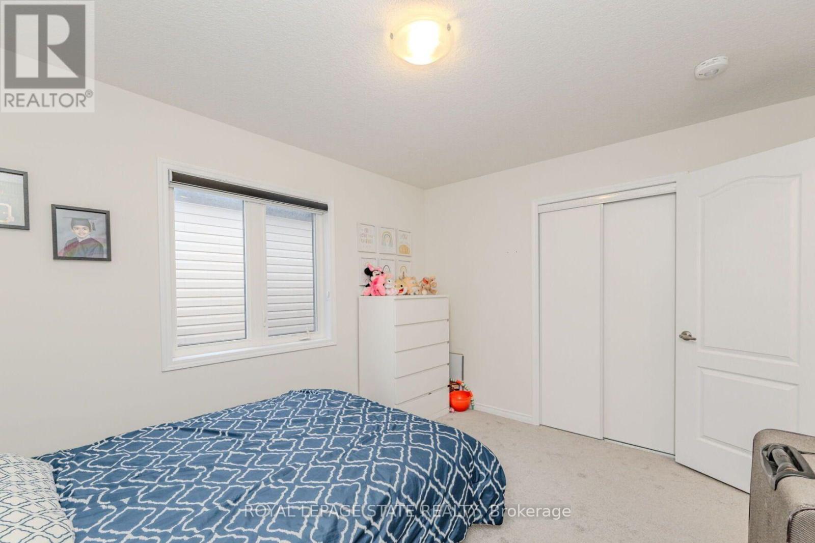 12 Toffee Trail, Hamilton, Ontario  L8J 0M2 - Photo 10 - X13579438