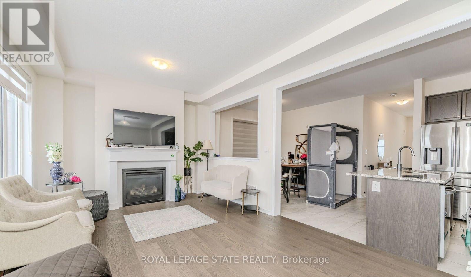 12 Toffee Trail, Hamilton, Ontario  L8J 0M2 - Photo 5 - X13579438