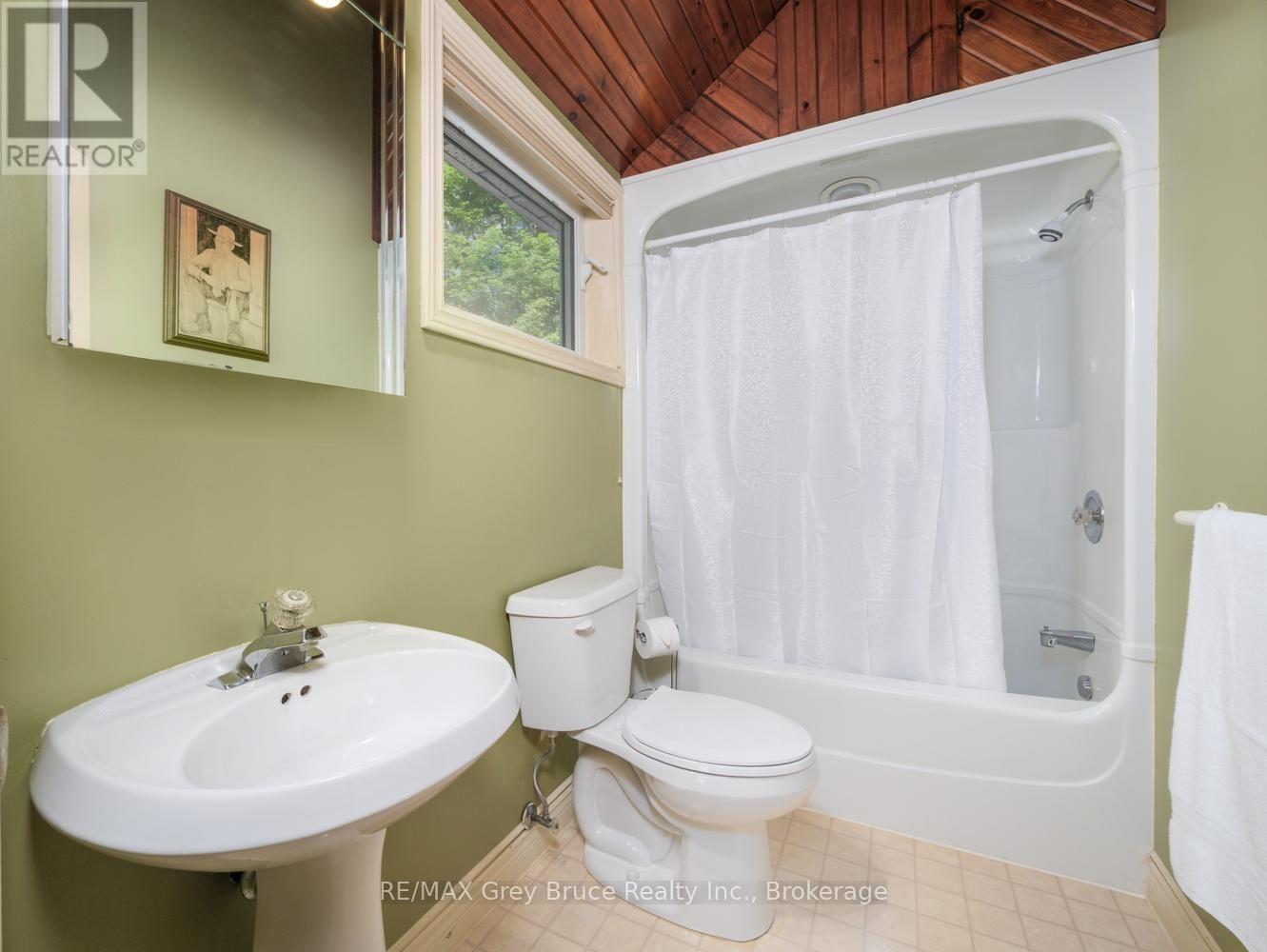 30 Riverside Place, South Bruce Peninsula, Ontario  N0H 2G0 - Photo 27 - X13582076