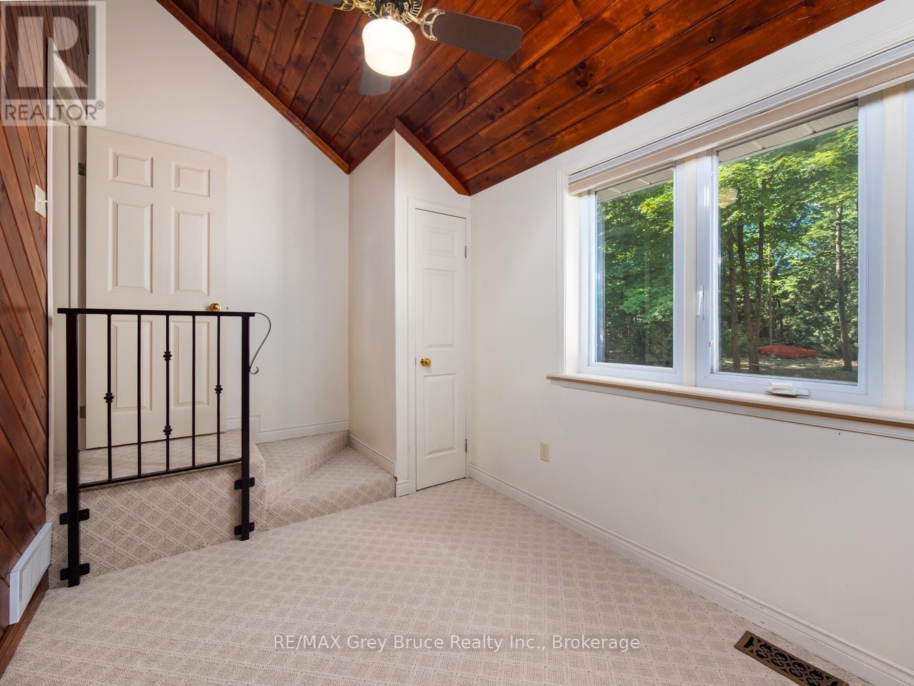 30 Riverside Place, South Bruce Peninsula, Ontario  N0H 2G0 - Photo 31 - X13582076