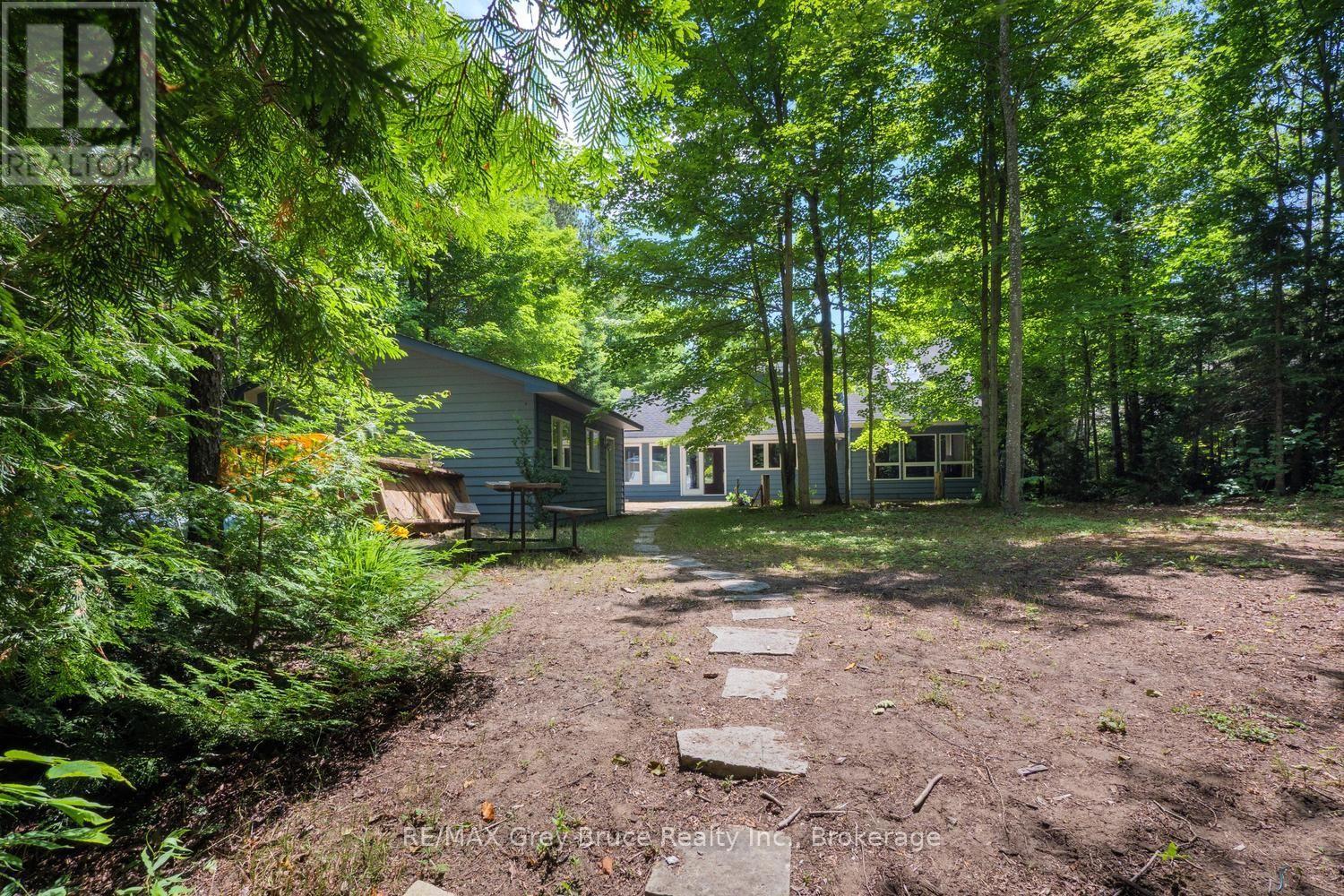 30 Riverside Place, South Bruce Peninsula, Ontario  N0H 2G0 - Photo 40 - X13582076