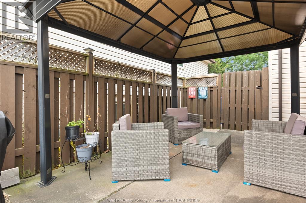 3040 Loebach, Windsor, Ontario N8T 3M7 - Photo 23 - 26017376