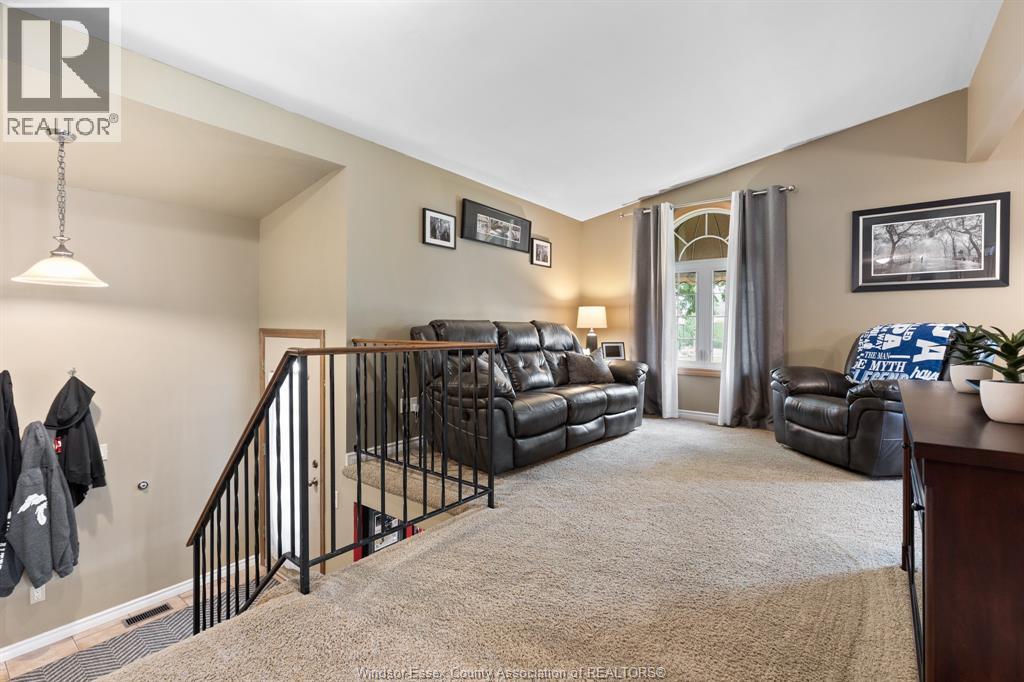 3040 Loebach, Windsor, Ontario N8T 3M7 - Photo 4 - 26017376