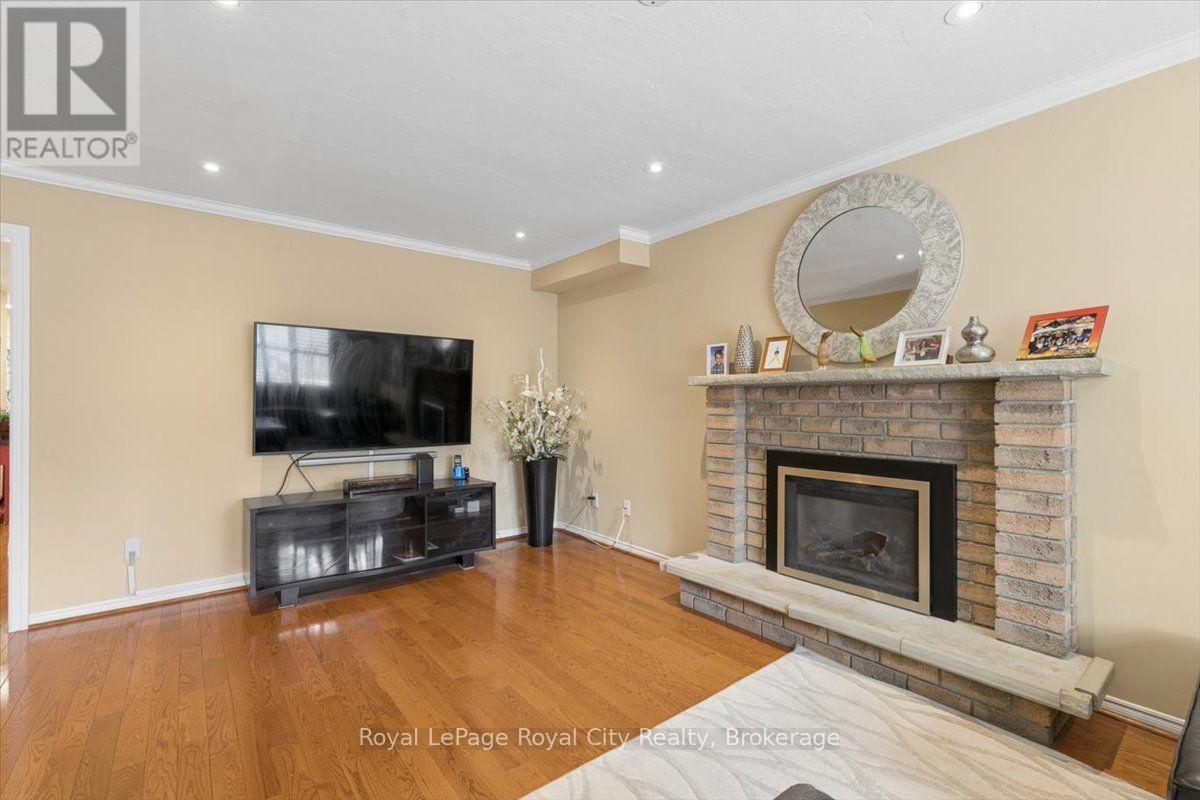 69 Summerdale Drive, Markham, Ontario  L3T 6W6 - Photo 20 - N13583068