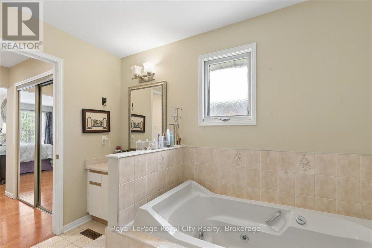69 Summerdale Drive, Markham, Ontario  L3T 6W6 - Photo 27 - N13583068