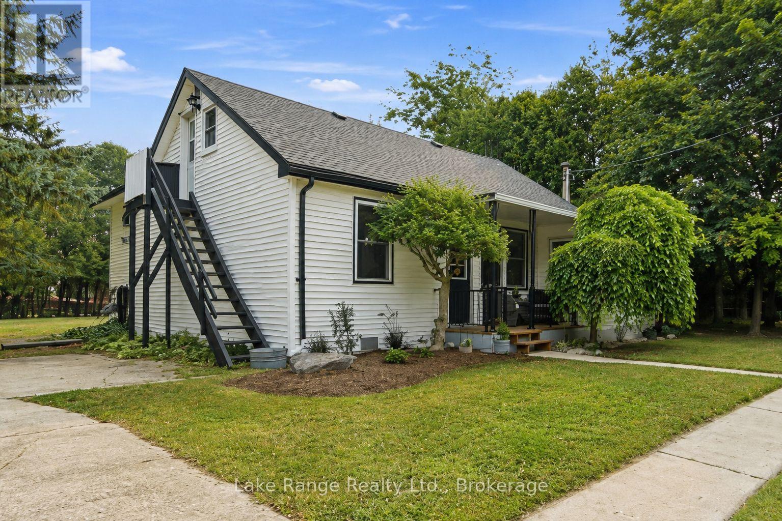 73 QUEEN STREET, Huron-Kinloss, Ontario