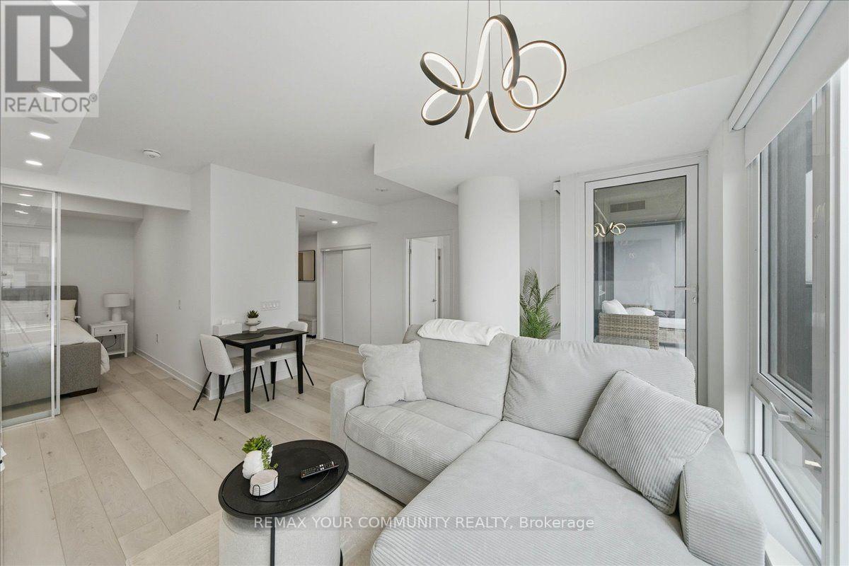 2101 - 1 Quarrington Lane, Toronto, Ontario  M3C 0S4 - Photo 13 - C13582904